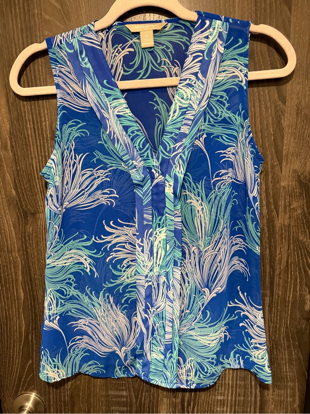 Banana Republic Blue Tropical Sleeveless Blouse XS Lightweight Career Casual Top